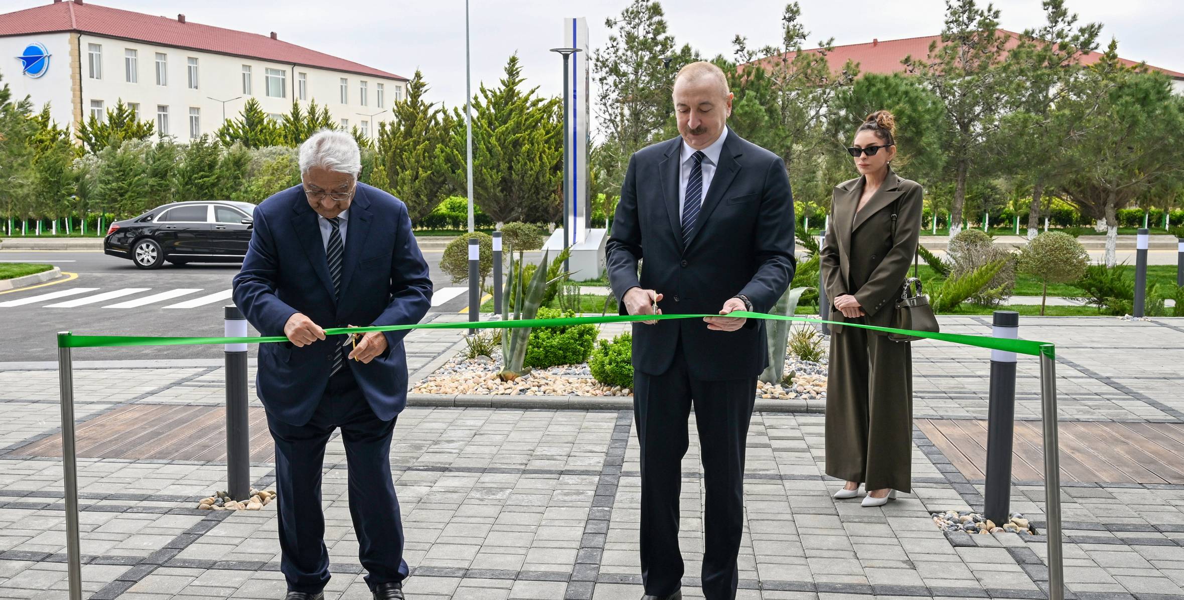 5d4f3651efb6a9828d8ab1aae1f0e4f7_6725354