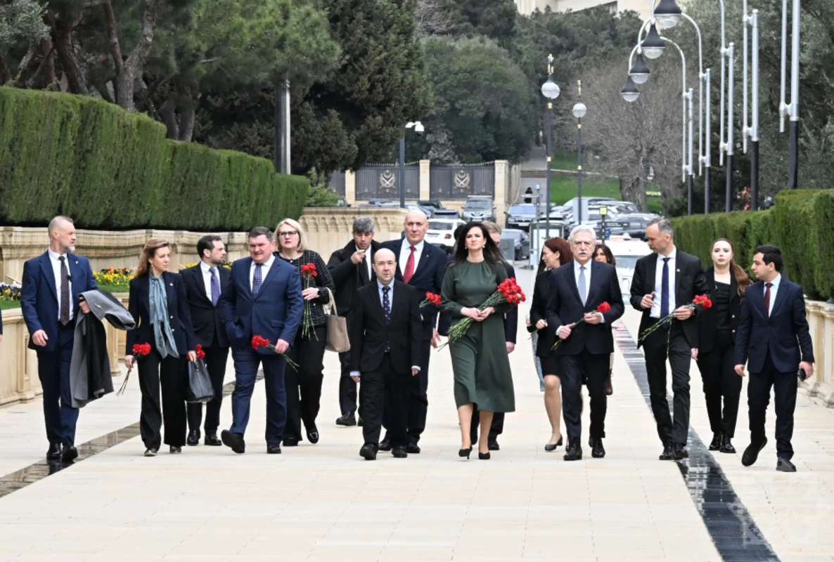 WYMmWnhGPgutGfhtQO8cVvIypMdnMseH7B3Fv730_1200