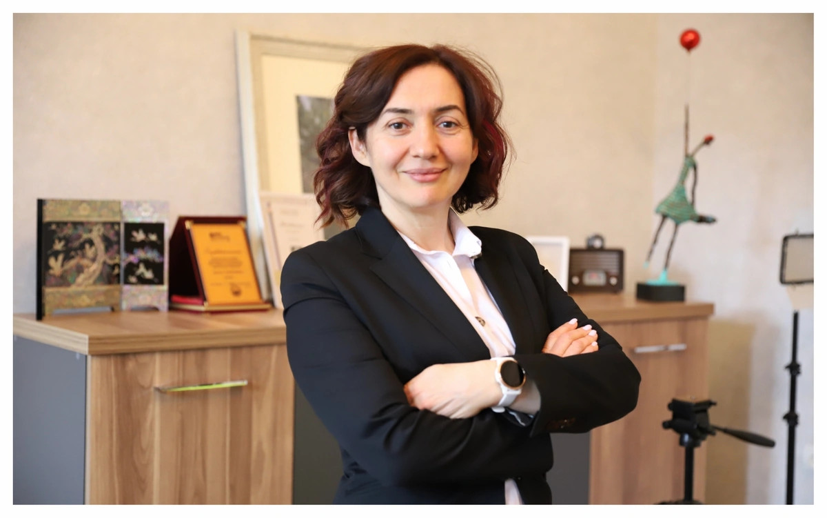 cda83790_74fe_32cd_9751_ea70d5b07c0f_1200_1775206036