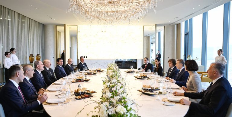 f9cbe3f92573d2692c29731e1ac51527_6229012